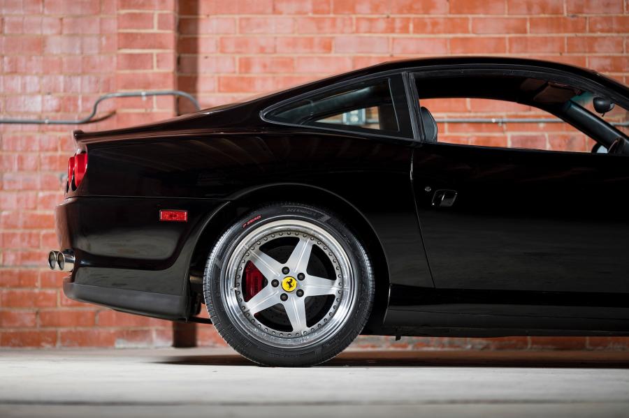 Детали экстерьера Ferrari 550 Maranello 2000 года  (фото 14 из 112)